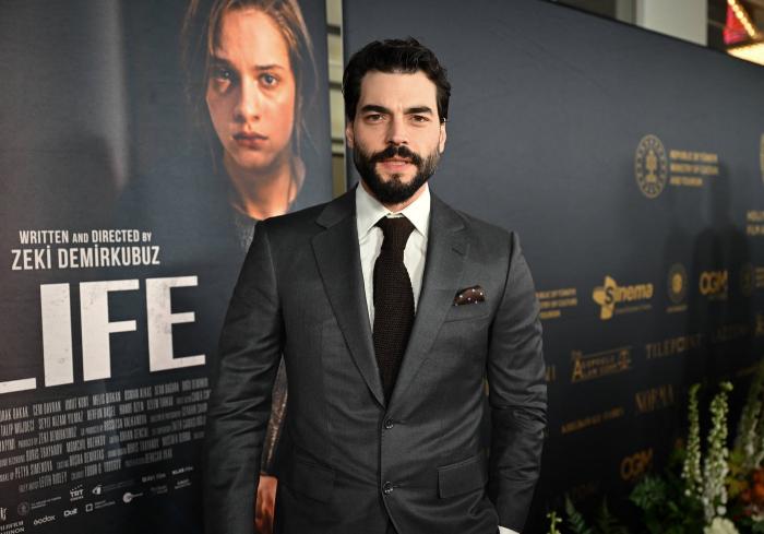 actori in diferite ipostaze