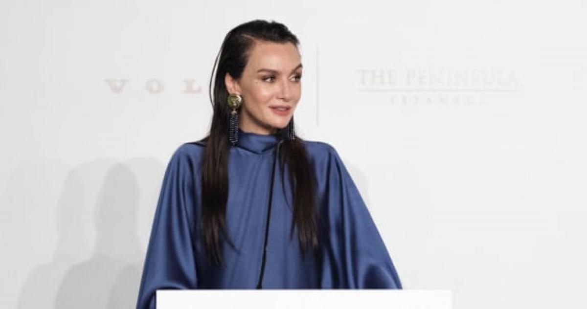 actori in diferite ipostaze