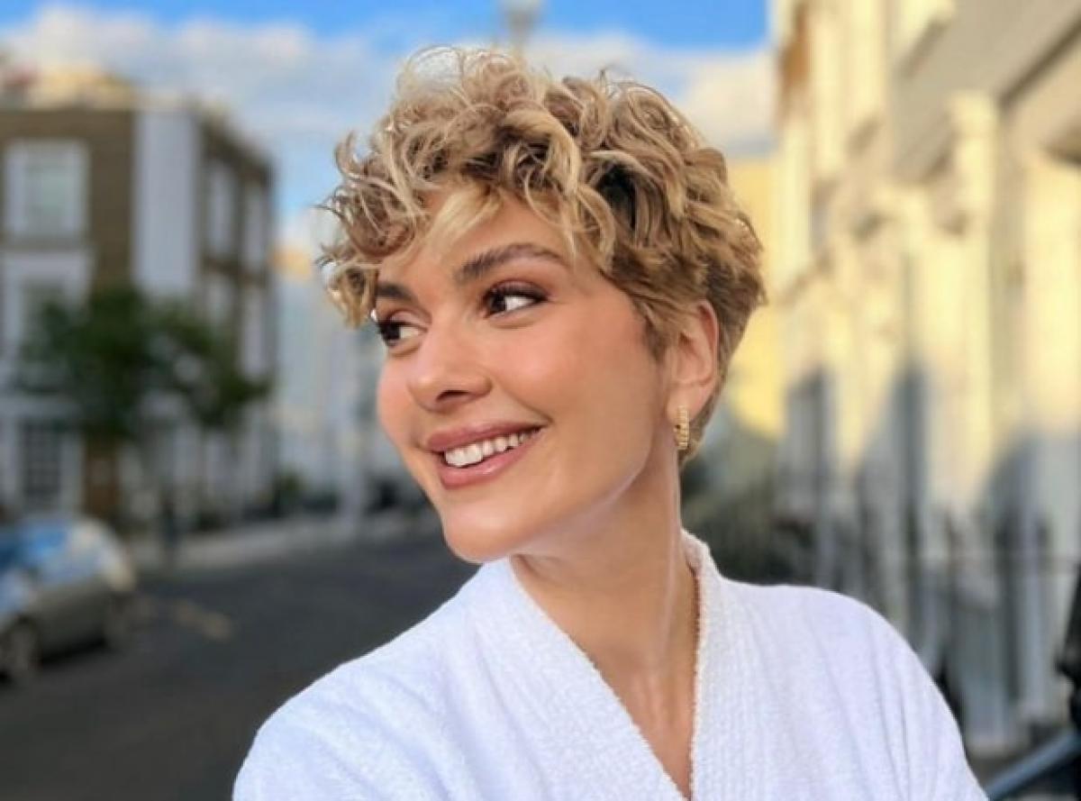 actori in diferite ipostaze