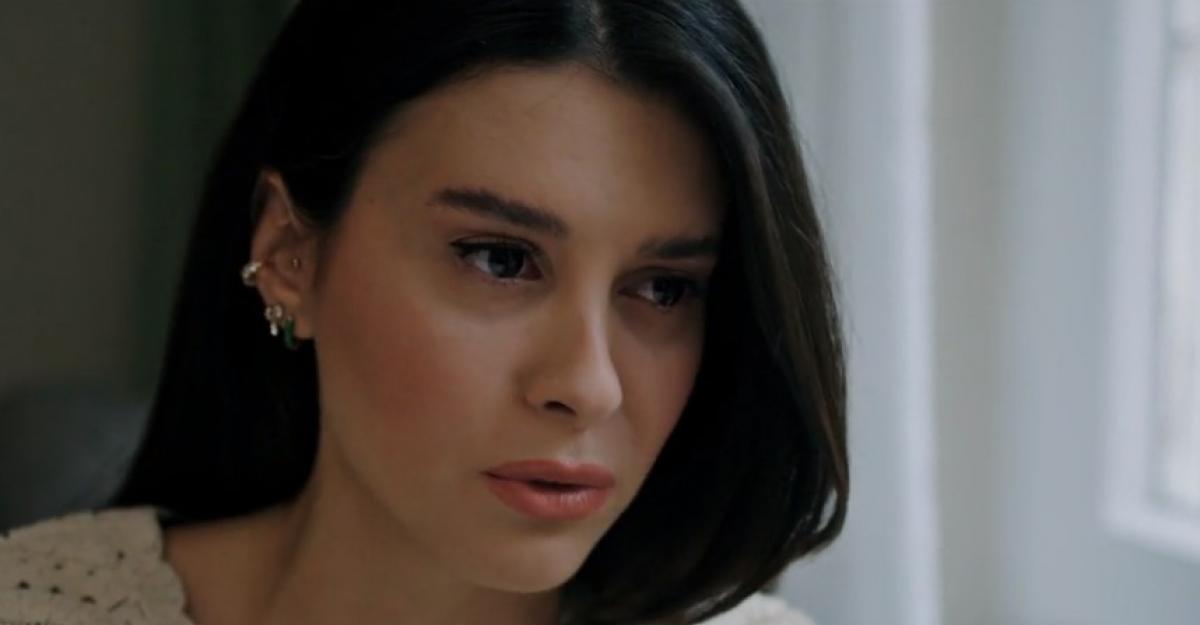 Buçe Buse Kahraman in serialul golden boy dragoste rebela