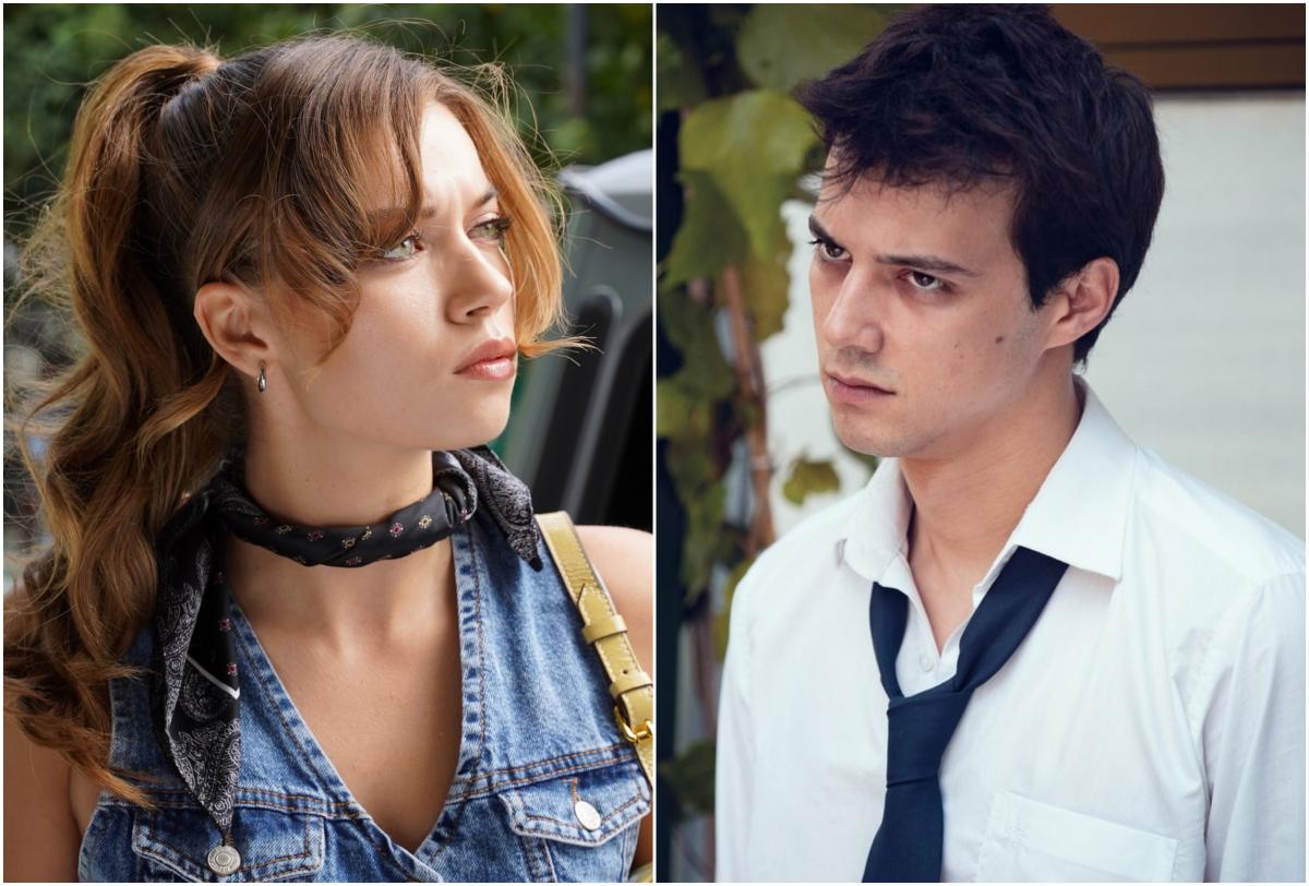 actriță poartă părul prins în coadă și actor poartă o cămașă albă și cravată neagră