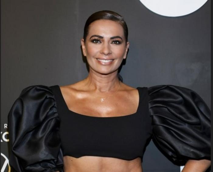 actriță zâmbește