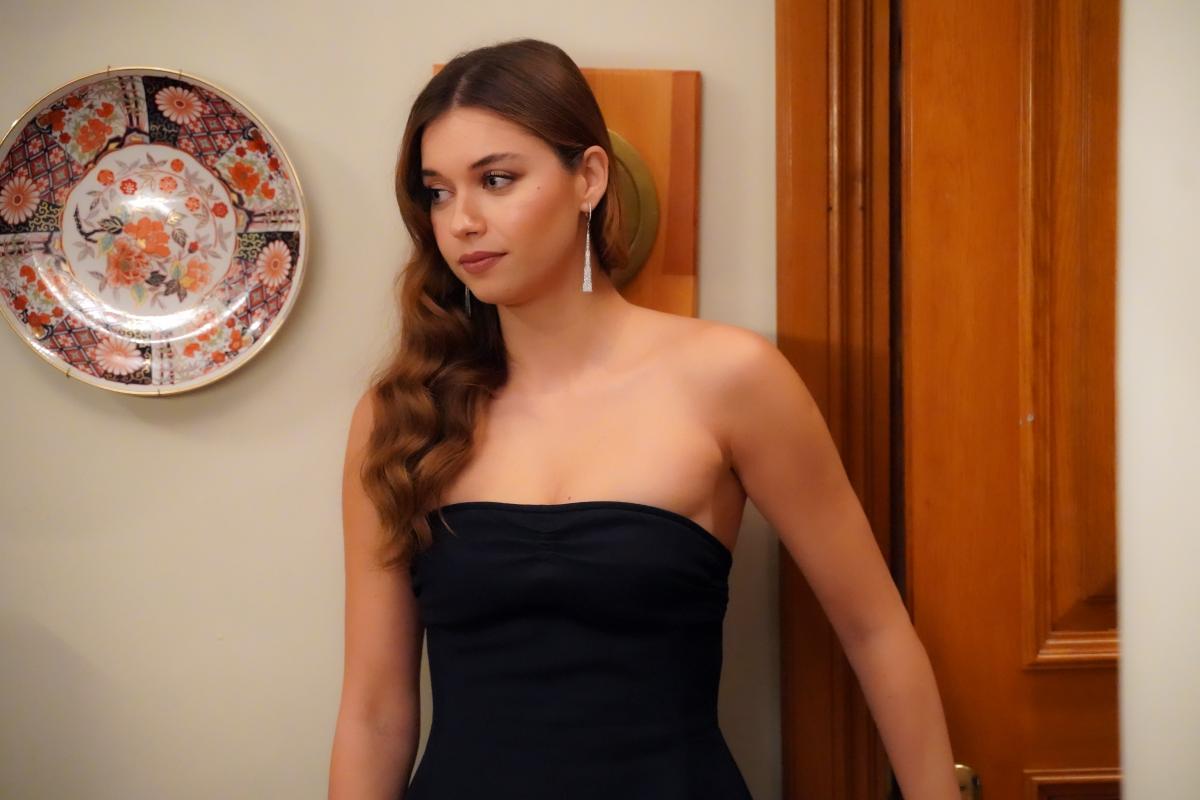 actrița pe platourile de filmare