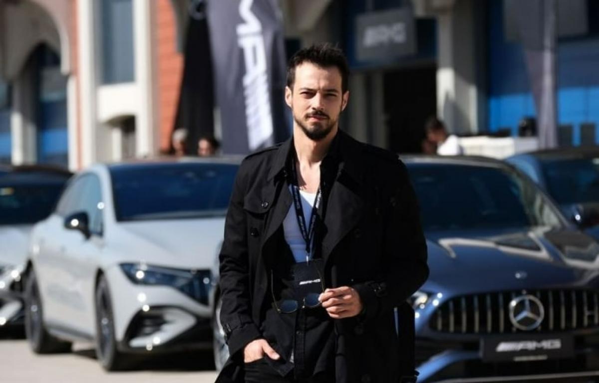 actori in diferite ipostaze