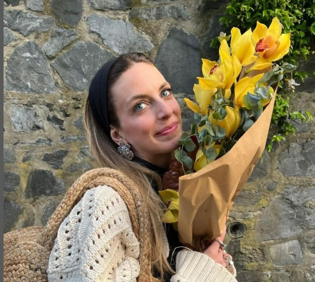 actriță zâmbește