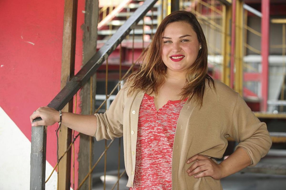 actriță zâmbește