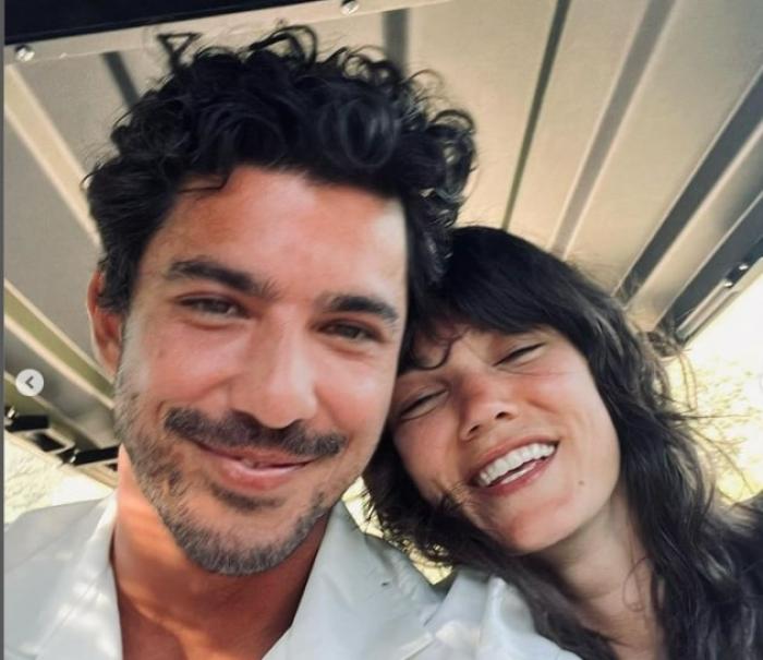 actriță zâmbește