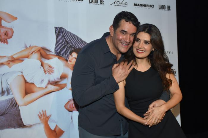 actriță zâmbește