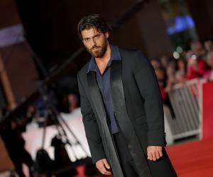 Cum vorbește Can Yaman limba spaniolă. Actorul urmează să joace într-un nou serial romantic