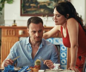 Kerem Bürsin este din nou îndrăgostit? Ce se vehiculează în presa din Turcia despre actorul din Dragostea plutește în aer