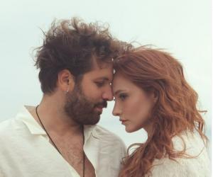 Başak Gümülcinelioğlu și Çağrı Çıtanak au devenit părinți pentru prima oară. Ce fotografie a publicat actrița din Dragostea plutește în aer