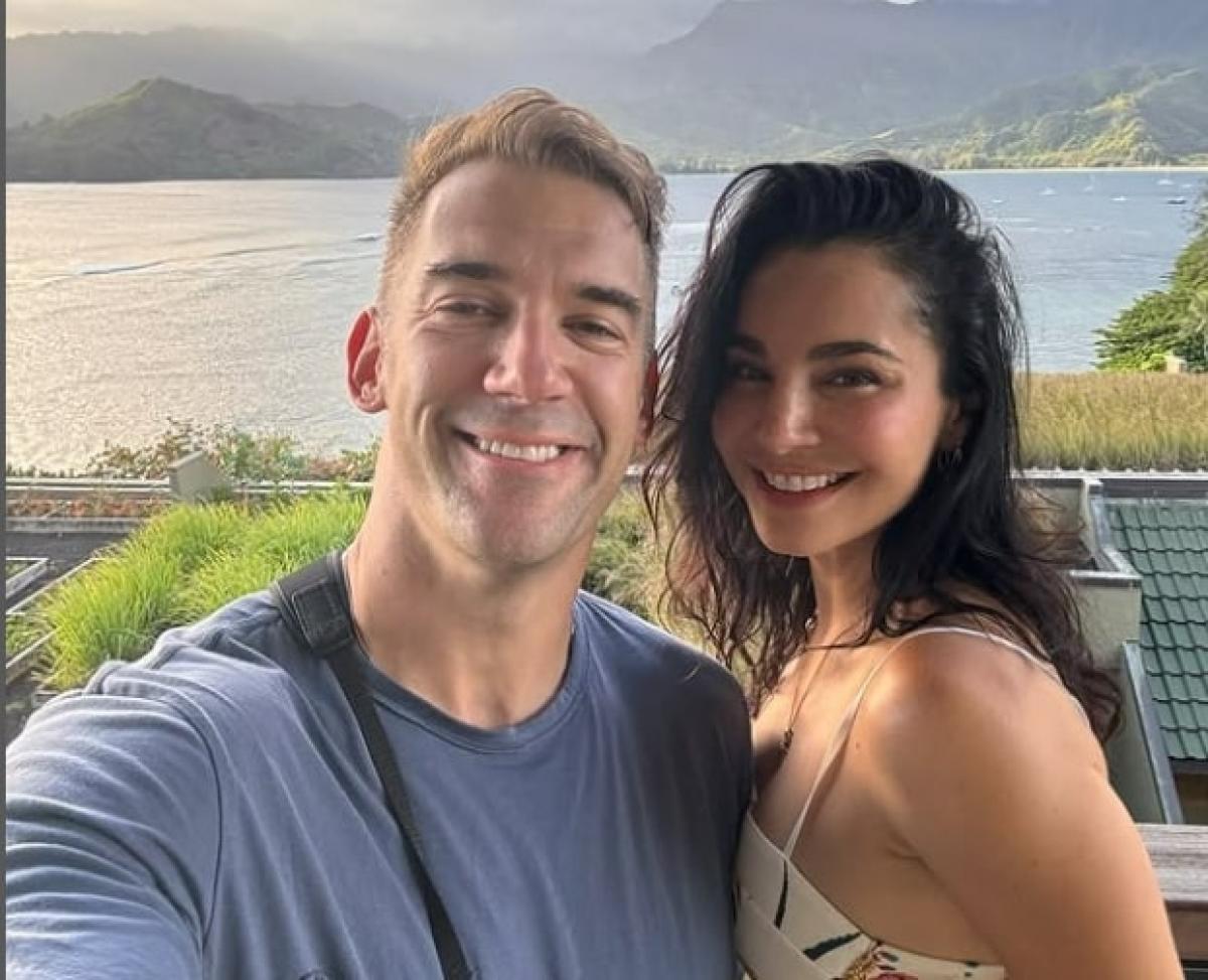 iubiți se țin în brațe