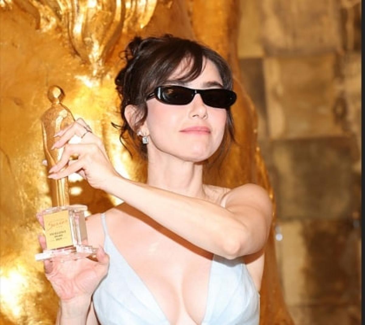 actori în diferite ipostaze