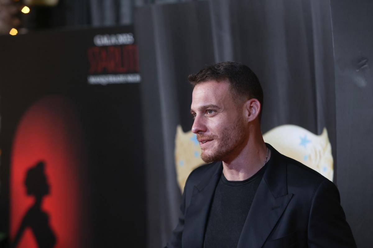 actori în diferite ipostaze