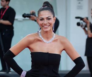 Demet Özdemir răspunde criticilor din mediul online. „Mi-e rușine în numele vostru”