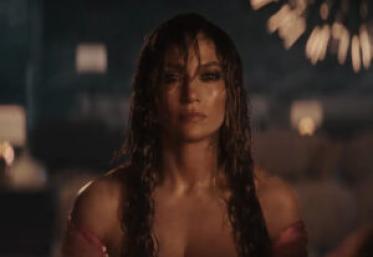 Jennifer Lopez a lansat al doilea teaser pentru albumul This Is Me… Now. În clip, cântăreața arde o scrisoare din 2002 de la Ben Affleck