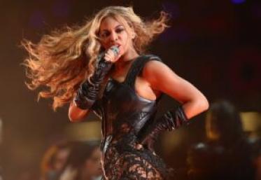 Beyoncé și Lady Gaga ar putea colabora din nou. Se speculează că artistele au lucrat împreună la o piesă care va fi inclusă pe albumul „Act II: Cowboy Carter”