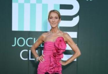 Celine Dion a povestit cum coafura de nuntă a făcut-o să ajungă la medic: „Aveam o umflătură de mărimea unui ou în mijlocul frunții”