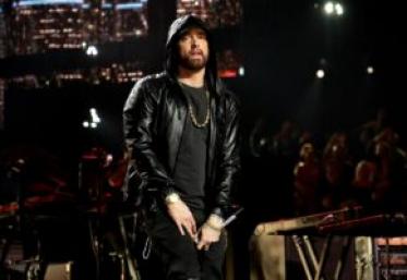 Eminem va lansa un nou album vara aceasta. Proiectul este intitulat „The Death of Slim Shady”