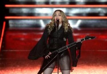 Madonna a participat la o expoziție de artă în Miami. Cântăreața a celebrat cea mai recentă creație a fiului ei, Rocco John