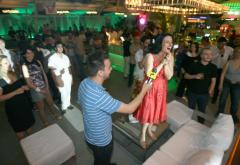 Petrecerea Chuck Norris si primul piercing in direct la radio ZU