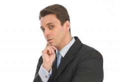 De luni, Mircea Badea raspunde la telefoane