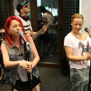 PREMIERĂ: Noul single Red Blonde s-a auzit pentru prima dată live la Radio ZU