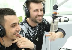 Vescan și Ristei cântă „Las-o...” live în studio