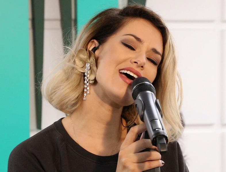 LIVE: Feli a cântat în premieră „Acasă”, la Morning ZU