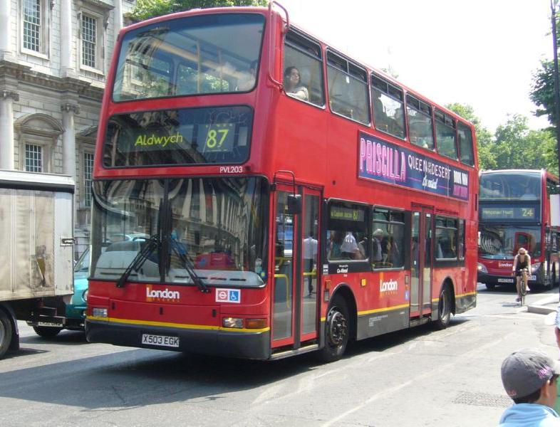 Carburant special pentru autobuzele etajate din Londra 
