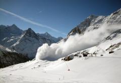 Riscul de producere a avalanșelor în Bucegi și Făgăraș rămâne ridicat