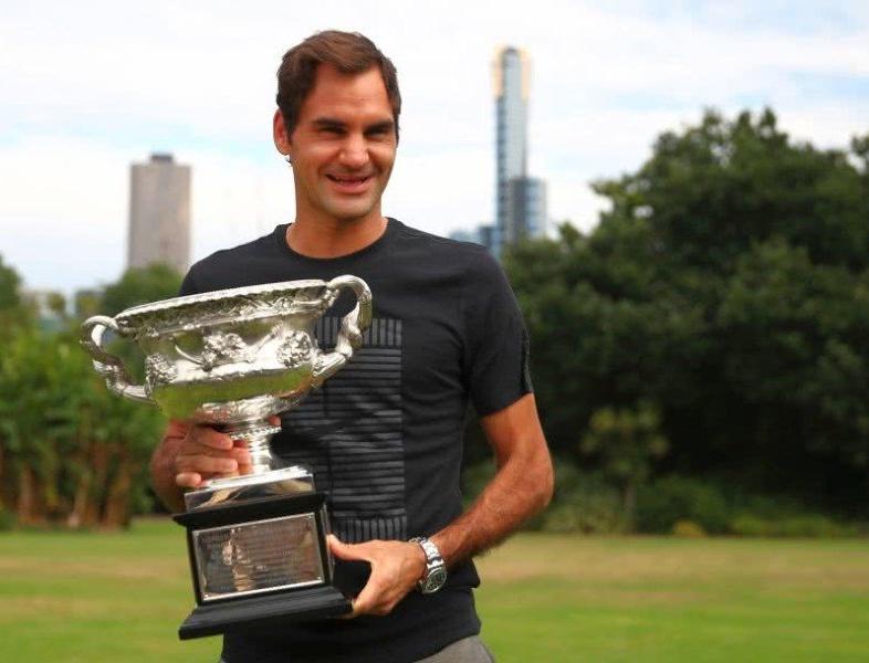 Roger Federer s-a apropiat mult liderul calsamentului masculin, Rafa Nadal