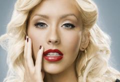 Uite cum arată Christina Aguilera fără machiaj în cel mai recent pictorial!