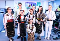 Marea Unire ZU 2018: Grupul „Zestrea Neamului”  cântă LIVE Imnul național 