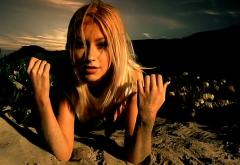 OMG! Primul mare hit al Christinei Aguilera a împlinit 20 de ani