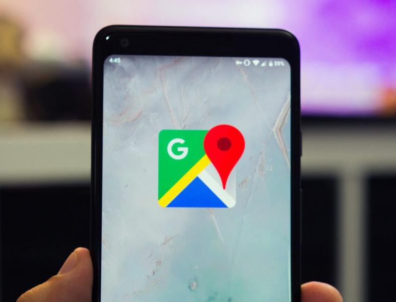 Utilizatorii Google Maps vor putea semnala radarele, la fel ca pe Waze