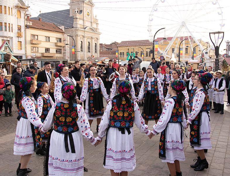 Dansuri populare românești în #OrasulFaptelorBune 2019