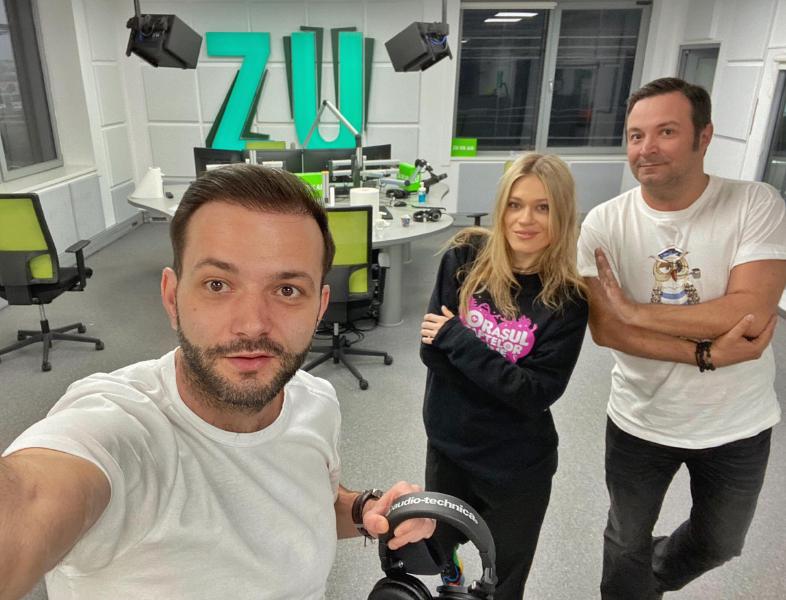 Imnul României, în direct la Radio ZU! Sute de mii de români au cântat cu Buzdu, Emma și Morar!