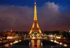 Parisul redeschide, începand de astăzi, Turnul Eiffel