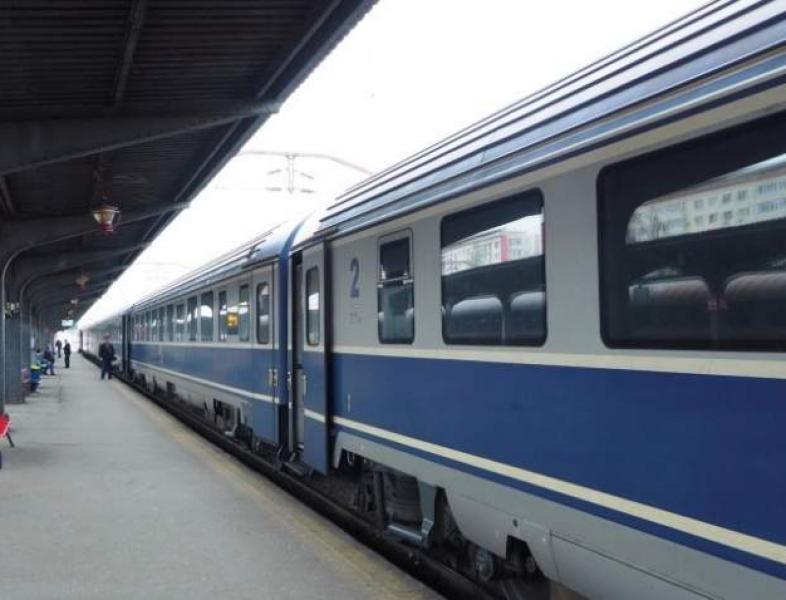 Intră pe traseu trenurile navetă pentru elevi