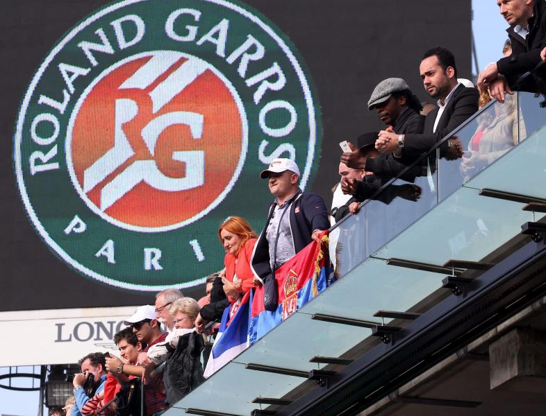 Spectatori în tribune la Roland-Garros