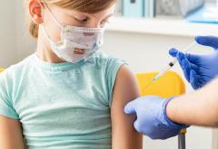 Începe programarea la vaccin pentru copiii între 12 și 15 ani