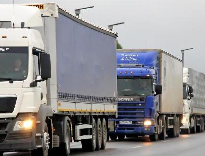 Restricții de tonaj pe autostrăzile și drumurile naționale, din cauza caniculei
