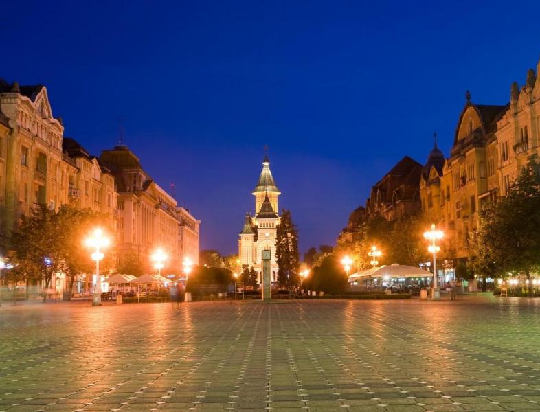 Timișoara devine primul oraș din țară care reintroduce carantina de noapte, în weekend