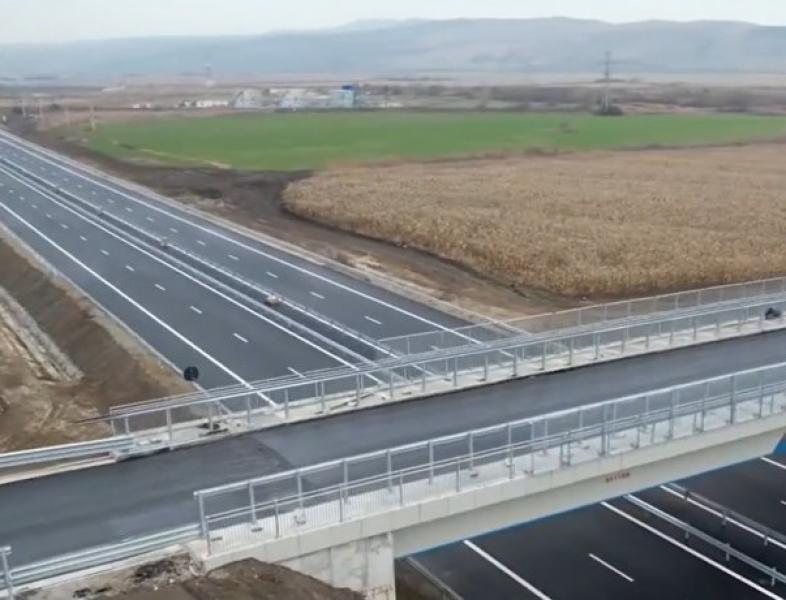 Autostrada 10 Sebeș - Turda se-a deschis complet traficului începând de astăzi