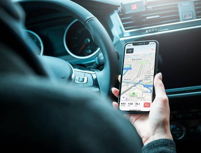 Șoferii vor avea la dispoziție încă o aplicație care să-i avertizeze unde sunt probleme pe drumuri și autostrăzi