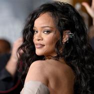 Rihanna e cea mai urmărită femeie pe Twitter 