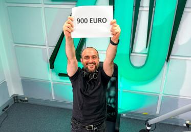 Ascult Radio ZU | Cristian Păun a dat 900 de euro unei ascultătoare Radio ZU