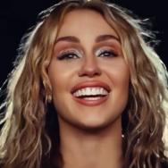Miley Cyrus le mulțumește tuturor oamenilor de radio care au difuzat piesa „Used To Be Young”