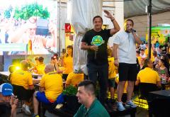 RADIOAVENTURA, ZIUA 7 | Ne vedem în Piața Libertății din Baia Mare unde strângem galeria pentru România. Petrecem momentul cu #MuzicaAia